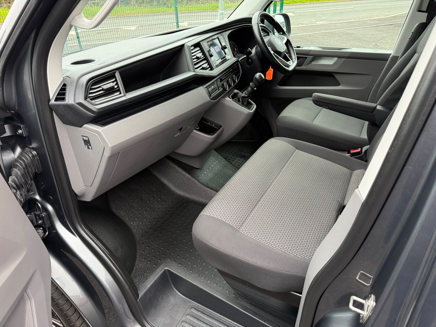 Used Volkswagen Transporter 2023 for sale - 78202555: Photo 18