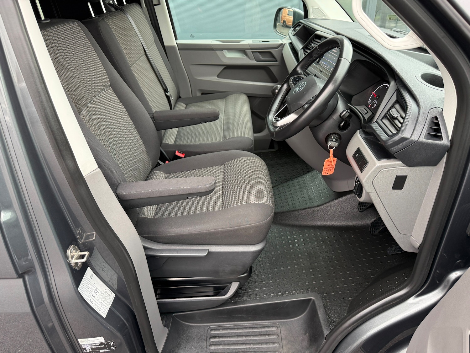 Used Volkswagen Transporter 2023 for sale - 78202555: Photo 20