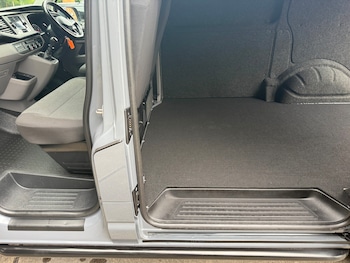 Used Volkswagen Transporter 2022 for sale - 75561940: Photo