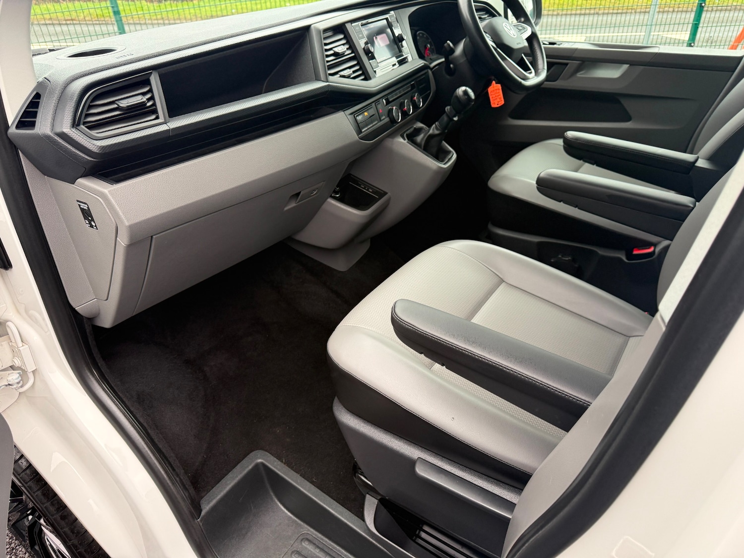 Used Volkswagen Transporter Shuttle 2021 for sale - 77385623: Photo 16