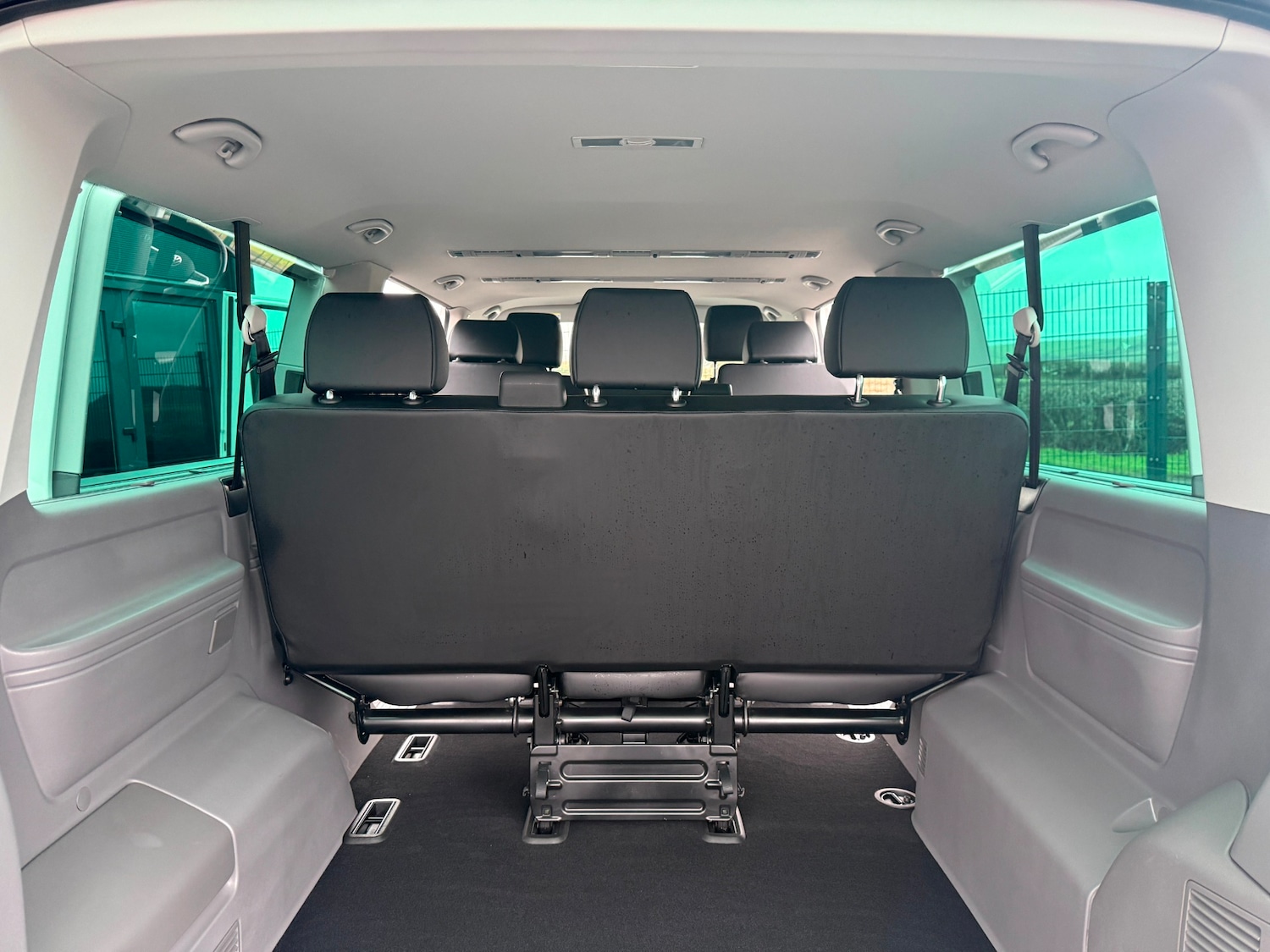 Used Volkswagen Transporter Shuttle 2021 for sale - 77385623: Photo 3