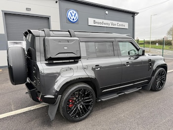 Used Land Rover Defender 110 2024 for sale - 79019632: Photo