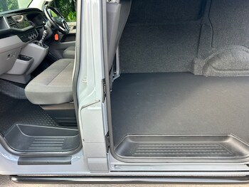 Used Volkswagen Transporter 2020 for sale - 75215280: Photo