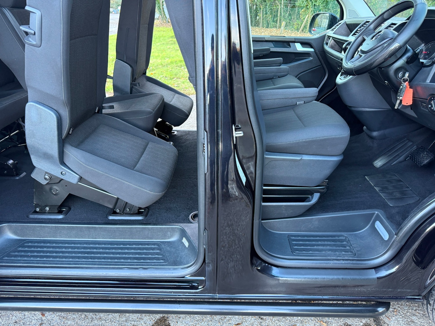 Used Volkswagen Transporter Shuttle 2019 for sale - 76919911: Photo 18