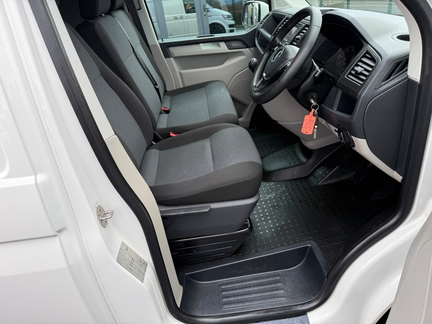 Used Volkswagen Transporter 2019 for sale - 77663707: Photo 19