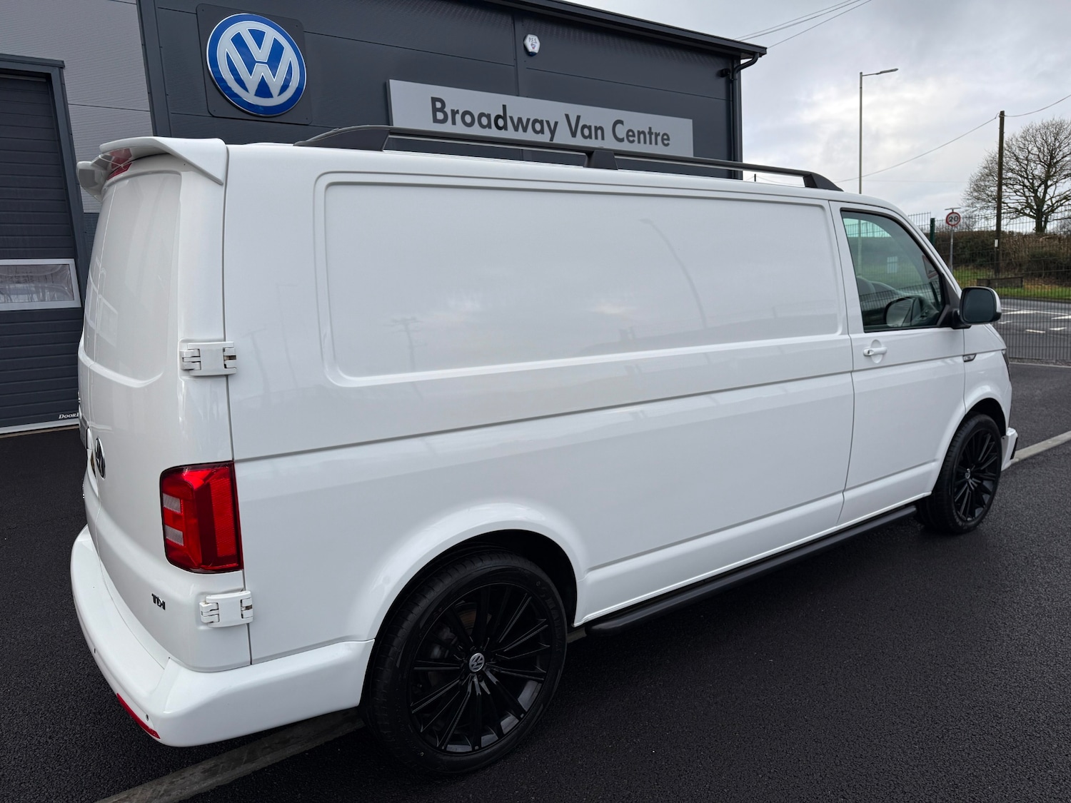 Used Volkswagen Transporter 2019 for sale - 77663707: Photo 5