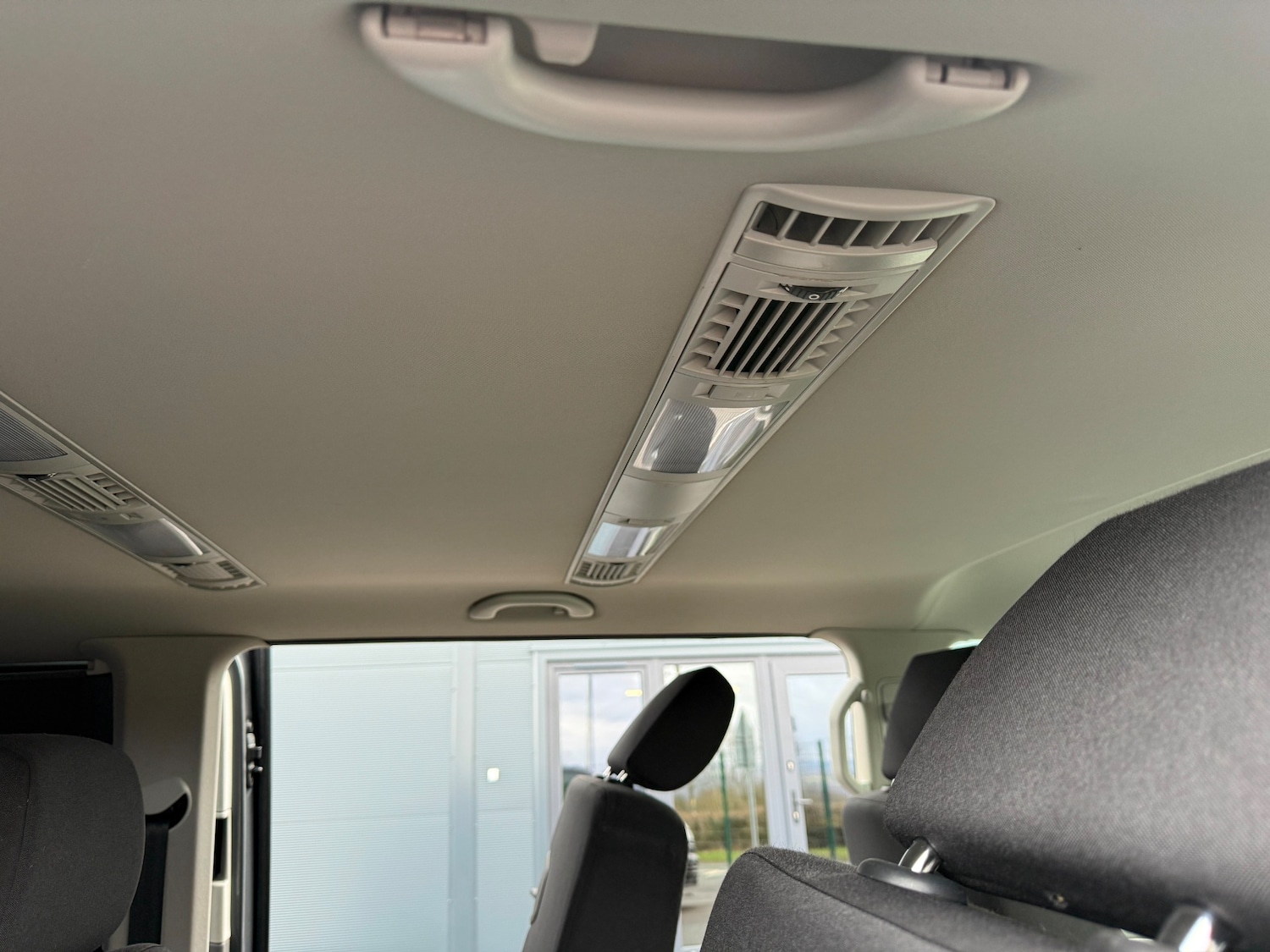 Used Volkswagen Transporter Shuttle 2020 for sale - 77902727: Photo 12