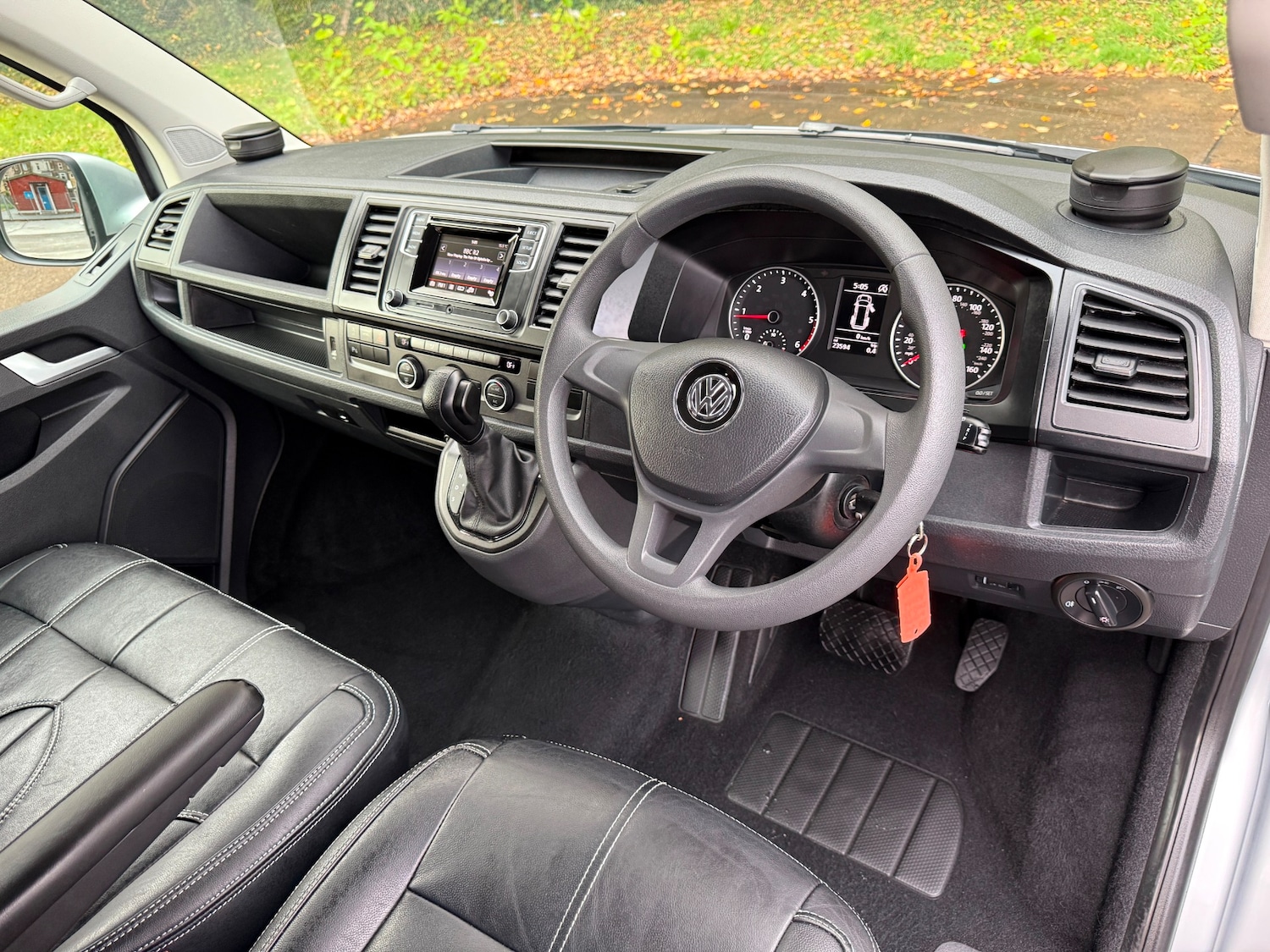 Used Volkswagen Transporter 2018 for sale - 76305859: Photo 23