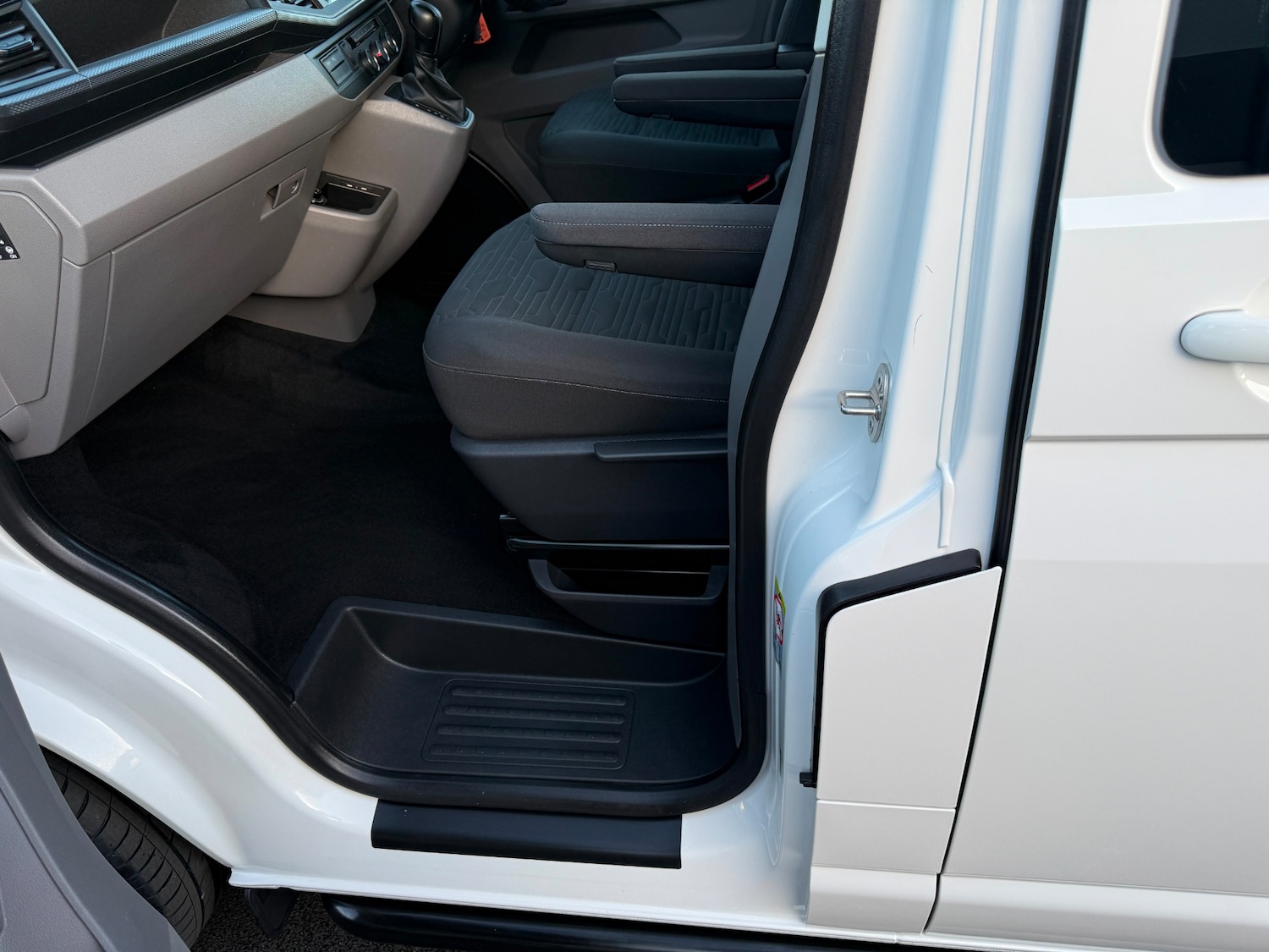 Used Volkswagen Transporter Shuttle 2020 for sale - 78169443: Photo 18