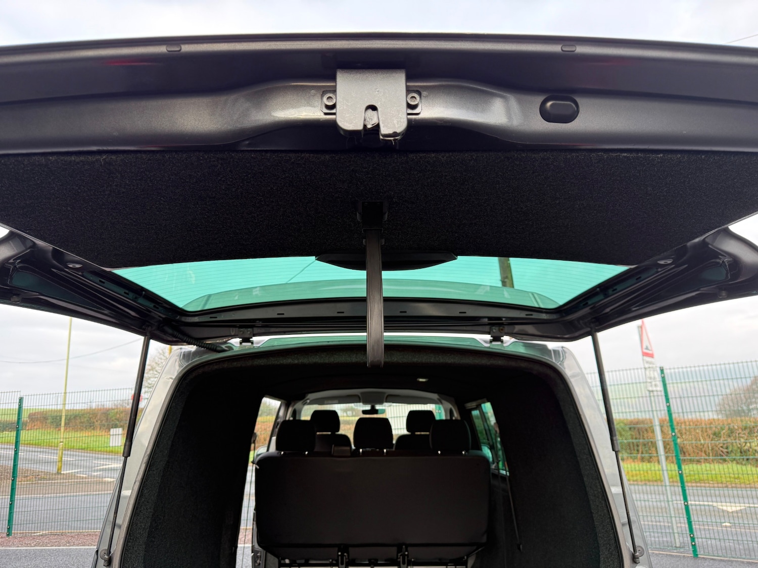 Used Volkswagen Transporter for sale - 77663709: Photo 11