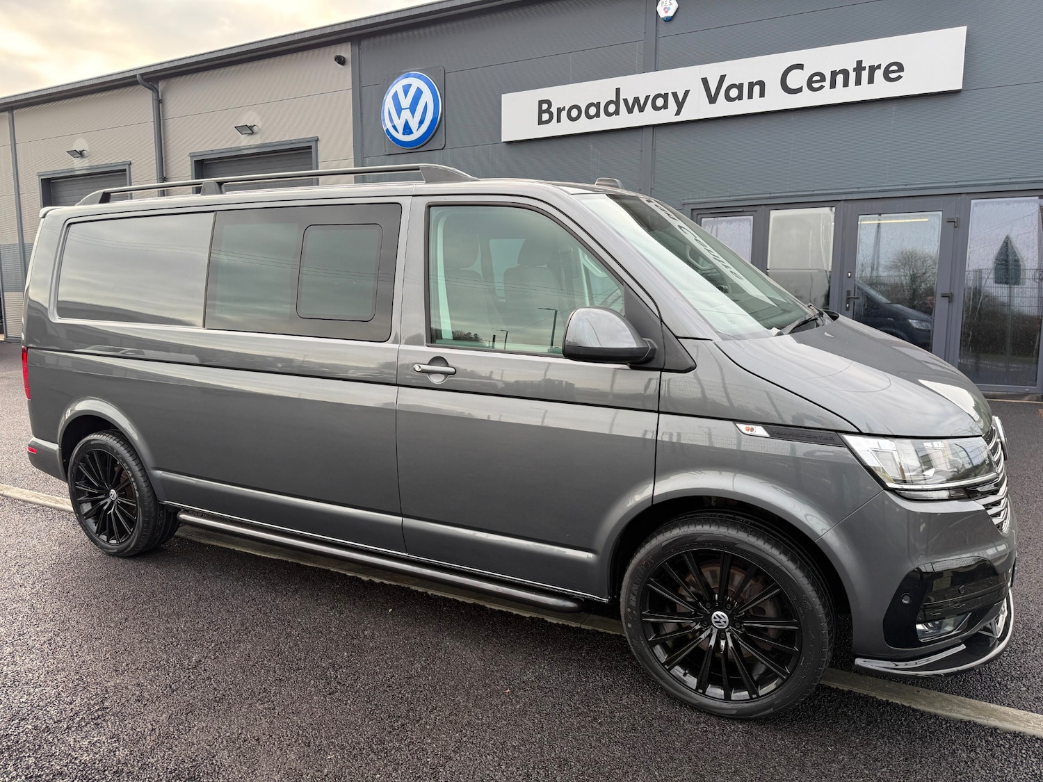 Used Volkswagen Transporter for sale - 77663709: Photo 2