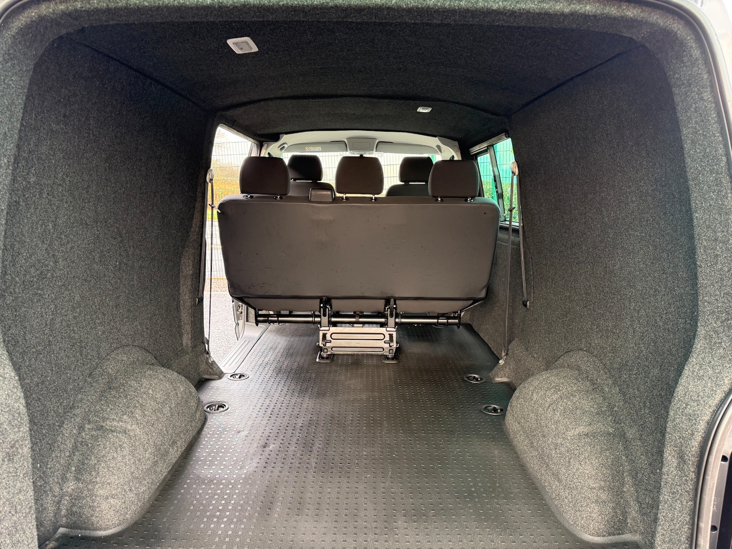 Used Volkswagen Transporter for sale - 77663709: Photo 4