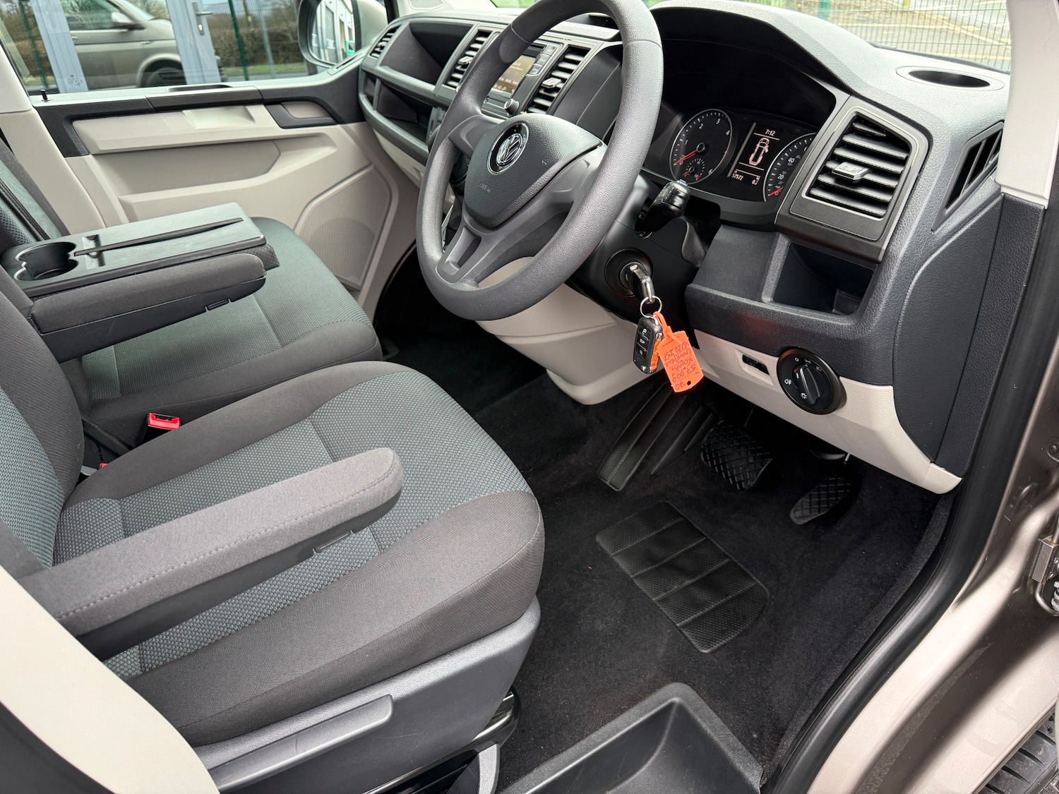 Used Volkswagen Transporter 2020 for sale - 77385625: Photo 19