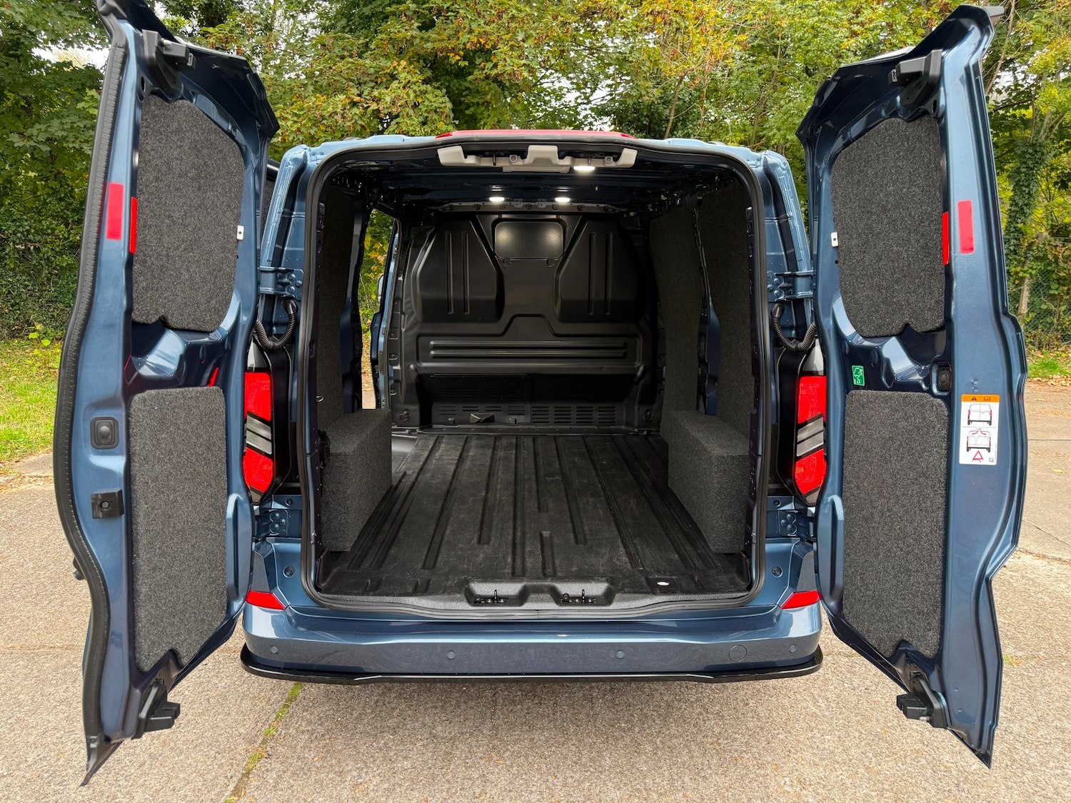 Used Ford Transit Custom 2024 for sale - 76288525: Photo 13