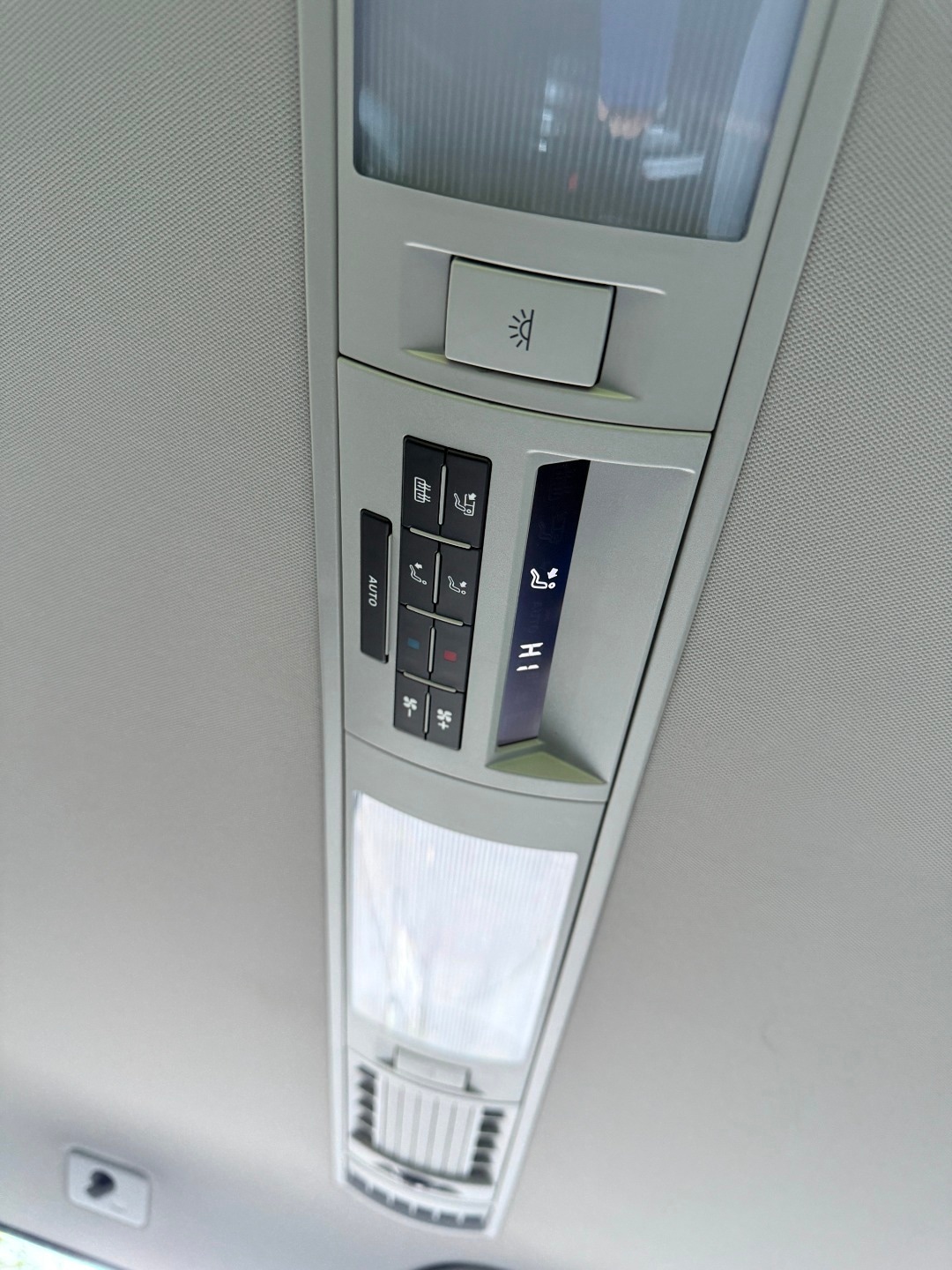 Used Volkswagen Caravelle 2018 for sale - 76630463: Photo 13