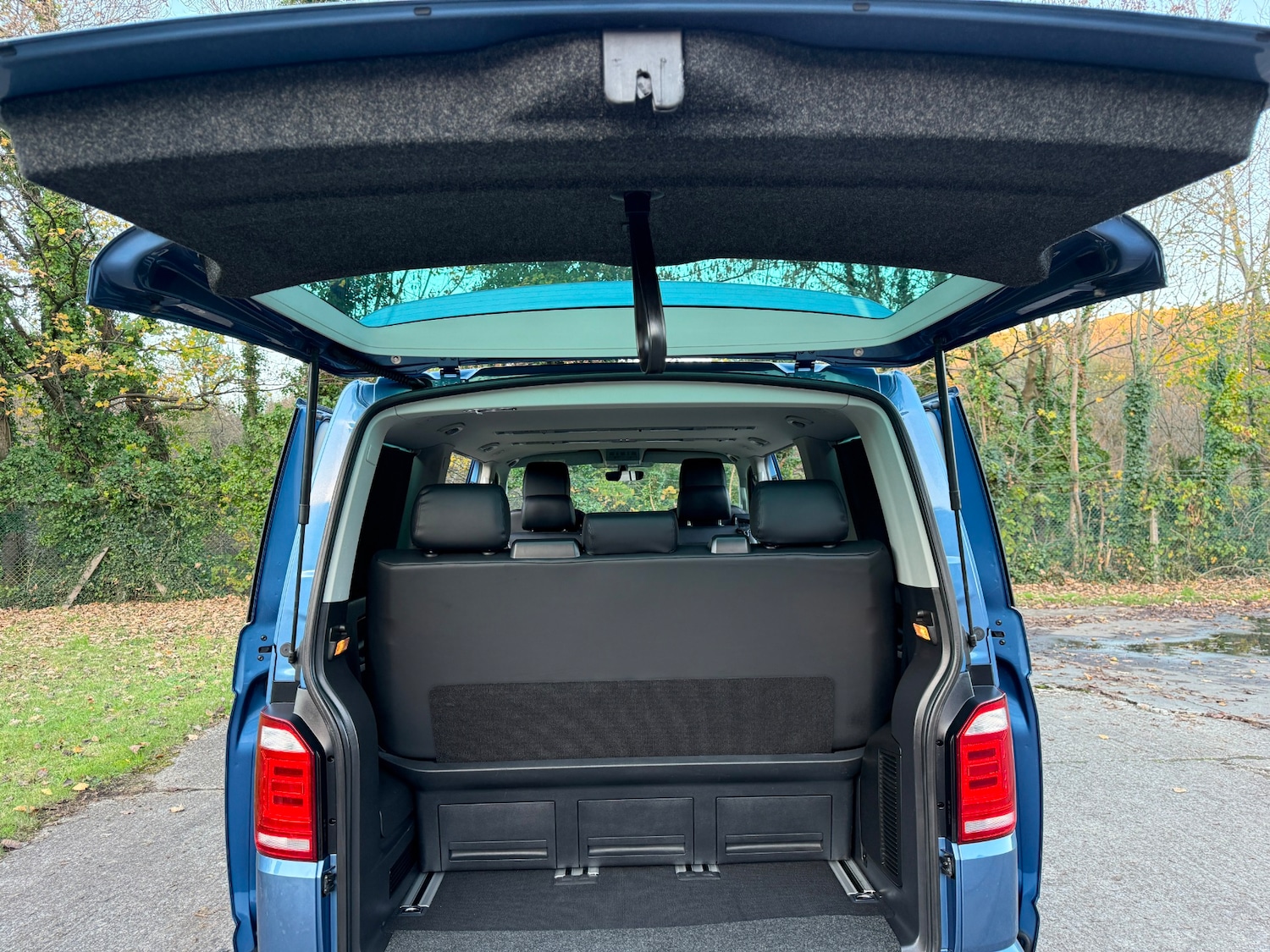 Used Volkswagen Caravelle 2018 for sale - 76630463: Photo 14