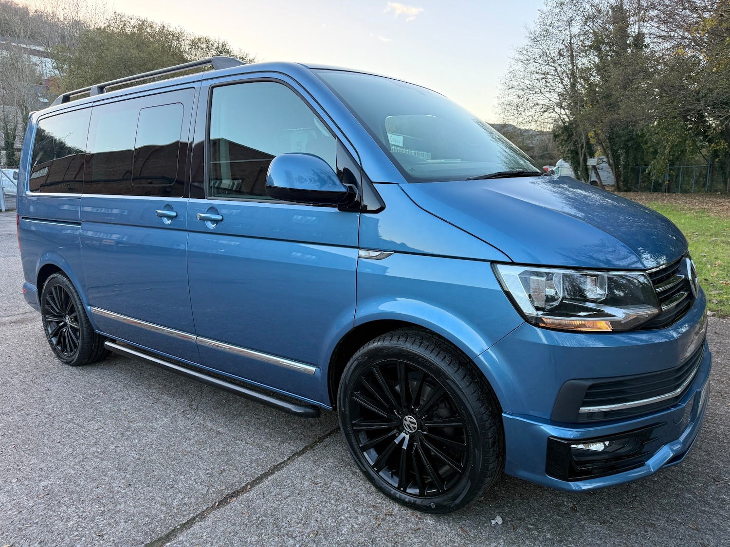 Used Volkswagen Caravelle 2018 for sale - 76630463: Photo 2