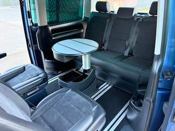 Used Volkswagen Caravelle 2018 for sale - 76630463: Photo