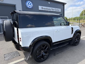 Used Land Rover Defender 2024 for sale - 79559161: Photo