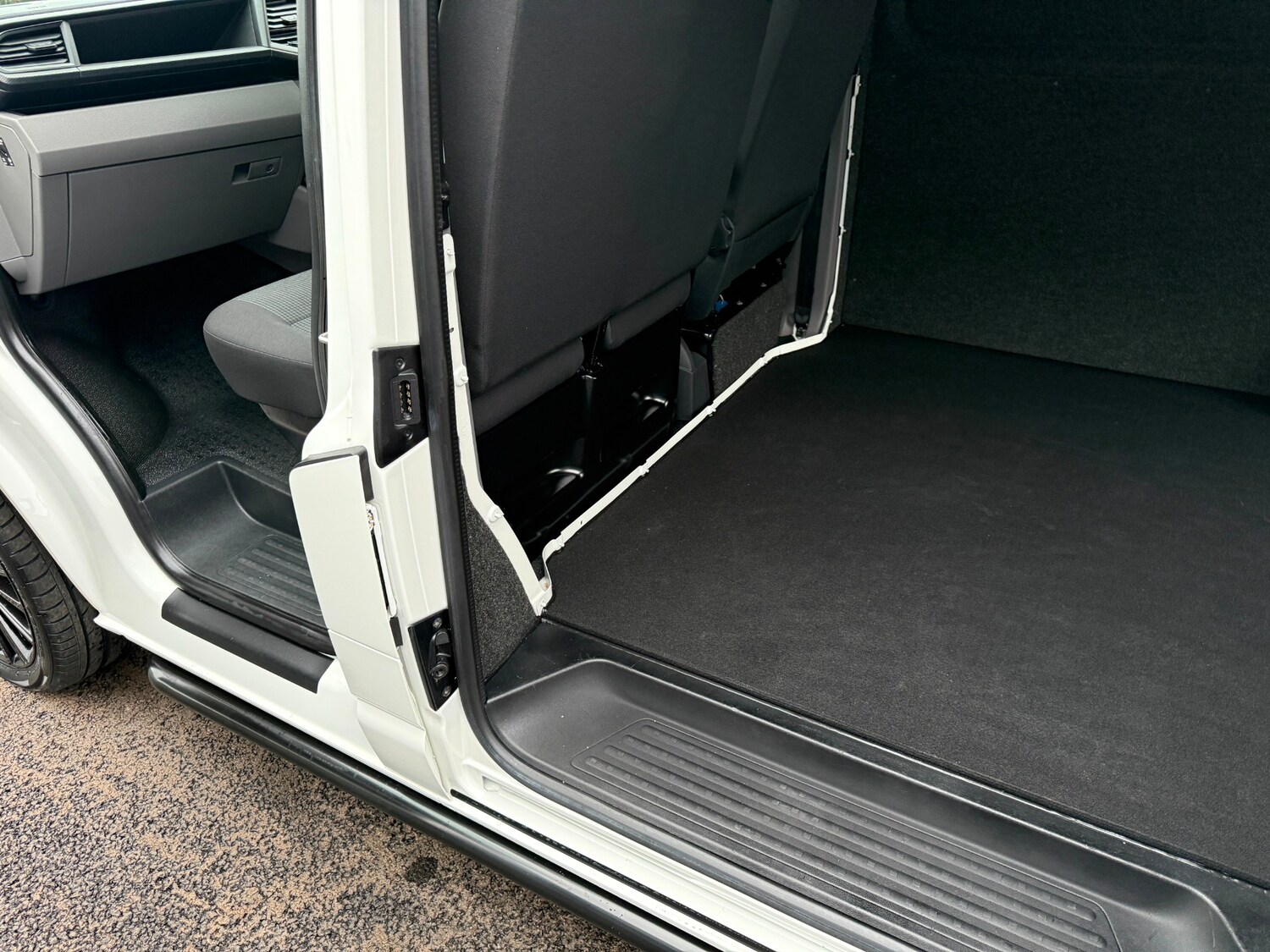 Used Volkswagen Transporter 2022 for sale - 77745124: Photo 12