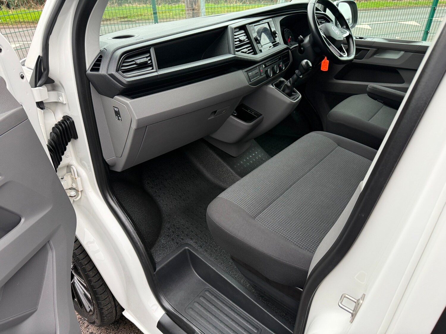 Used Volkswagen Transporter 2022 for sale - 77745124: Photo 16