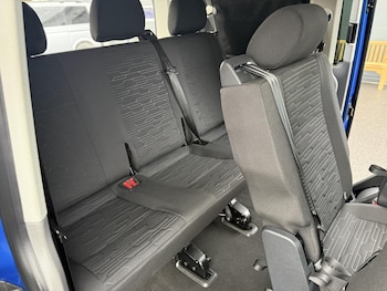 Used Volkswagen Transporter Shuttle 2021 for sale - 79552446: Photo