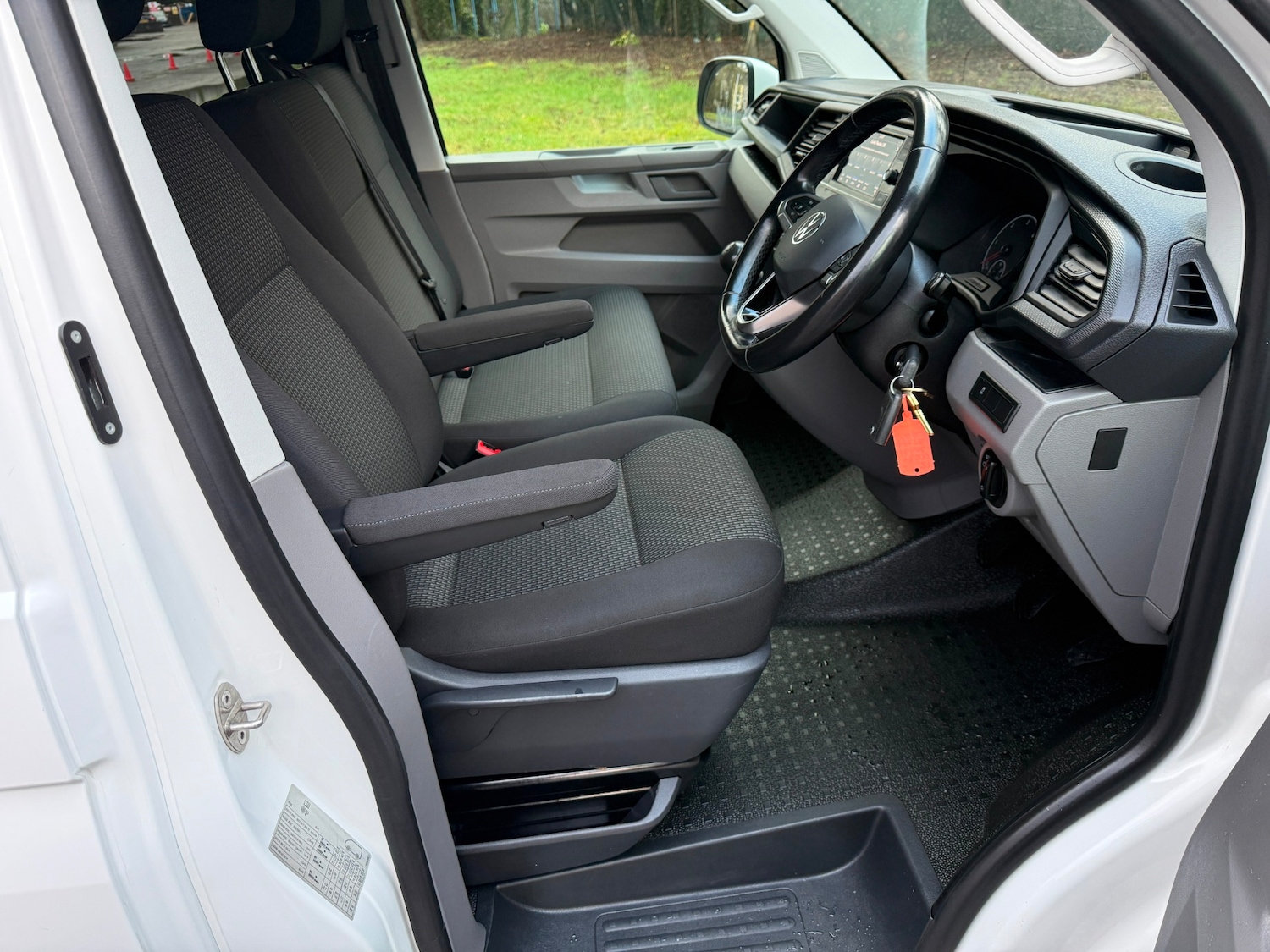 Used Volkswagen Transporter 2021 for sale - 77466084: Photo 20