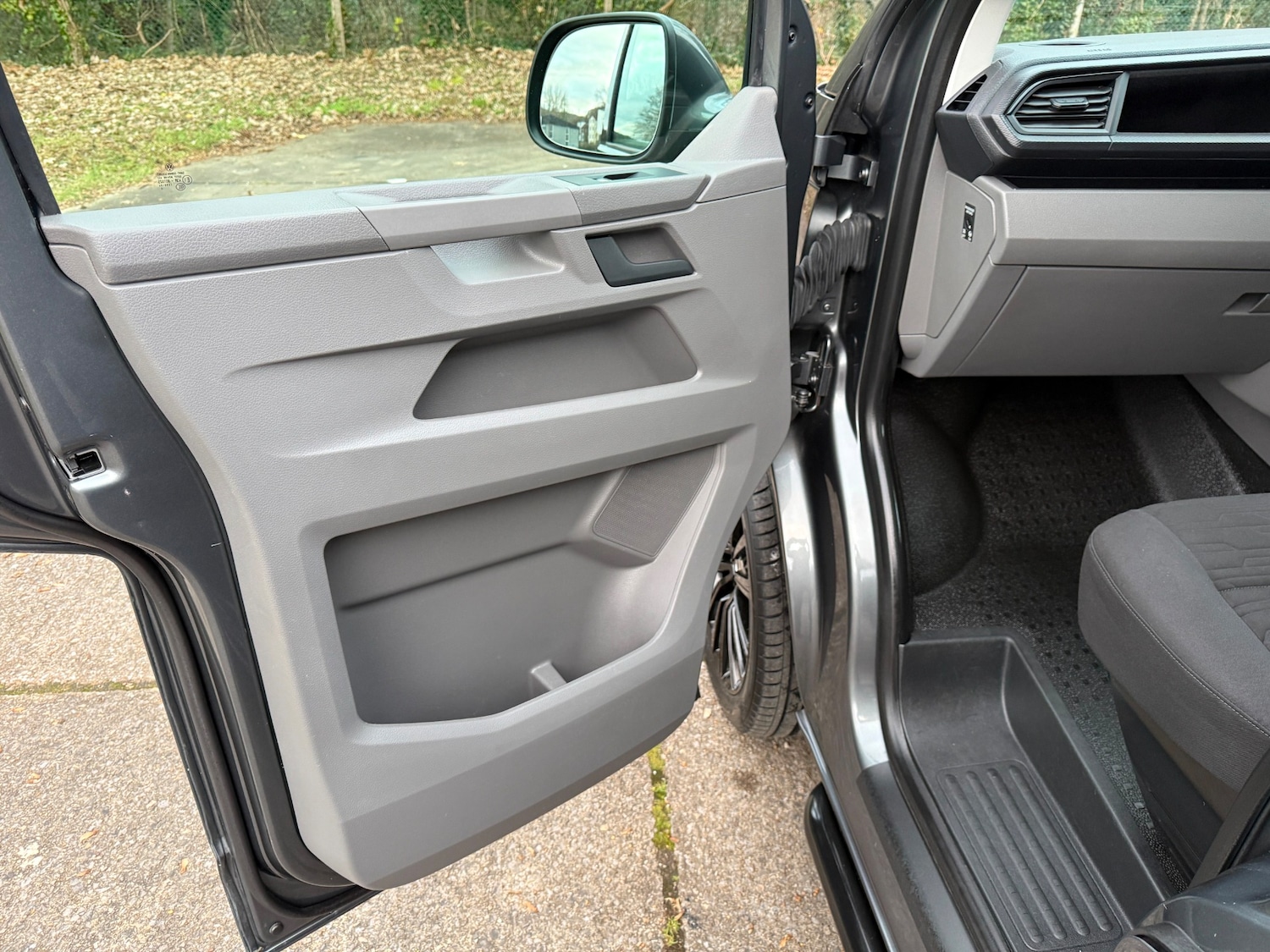 Used Volkswagen Transporter Shuttle 2020 for sale - 77118873: Photo 21