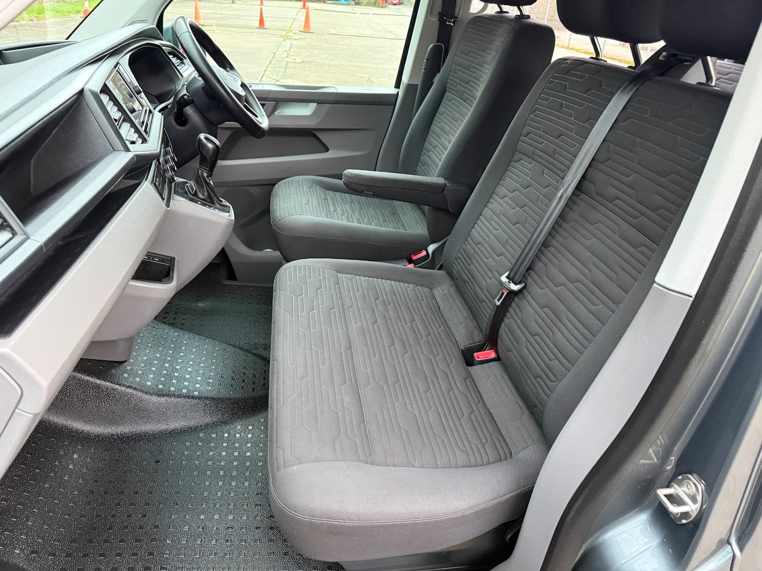 Used Volkswagen Transporter Shuttle 2020 for sale - 77118873: Photo 24