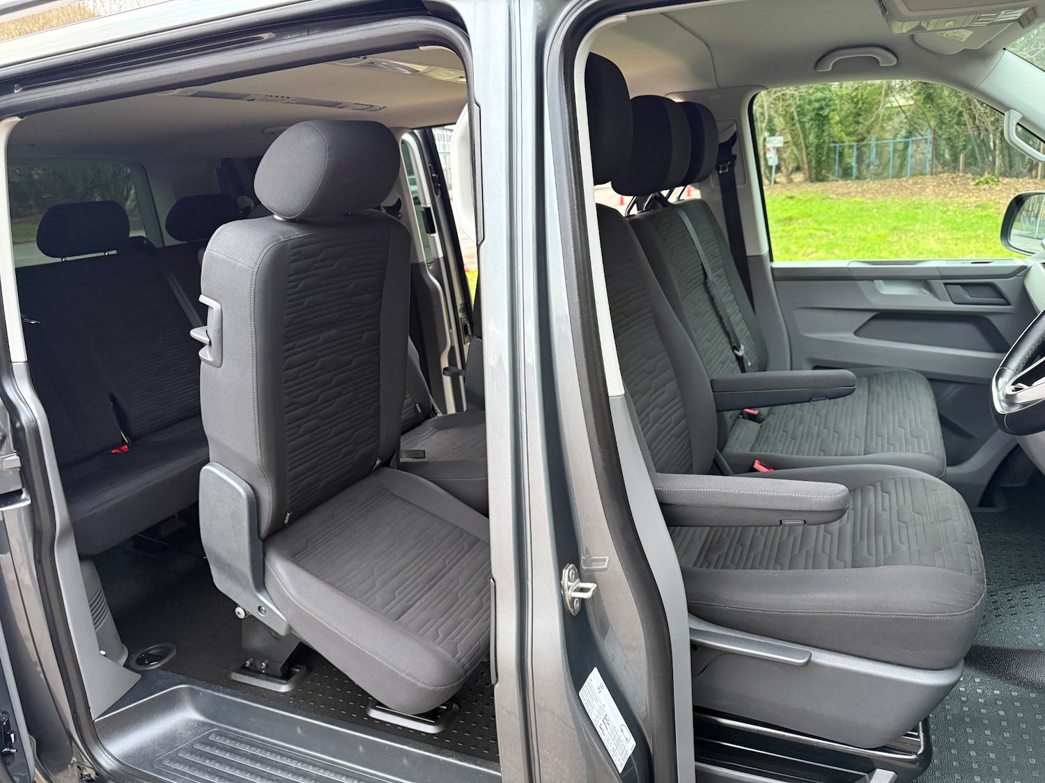 Used Volkswagen Transporter Shuttle 2020 for sale - 77118873: Photo 25