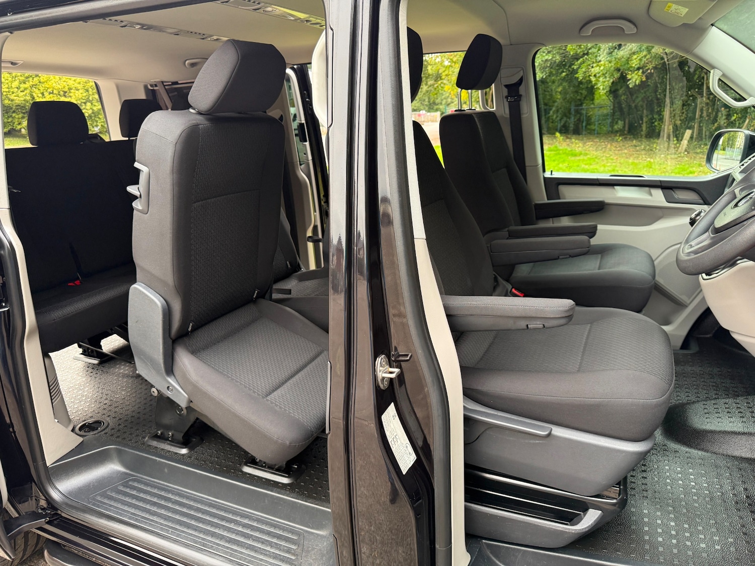 Used Volkswagen Transporter 2019 for sale - 76212240: Photo 14