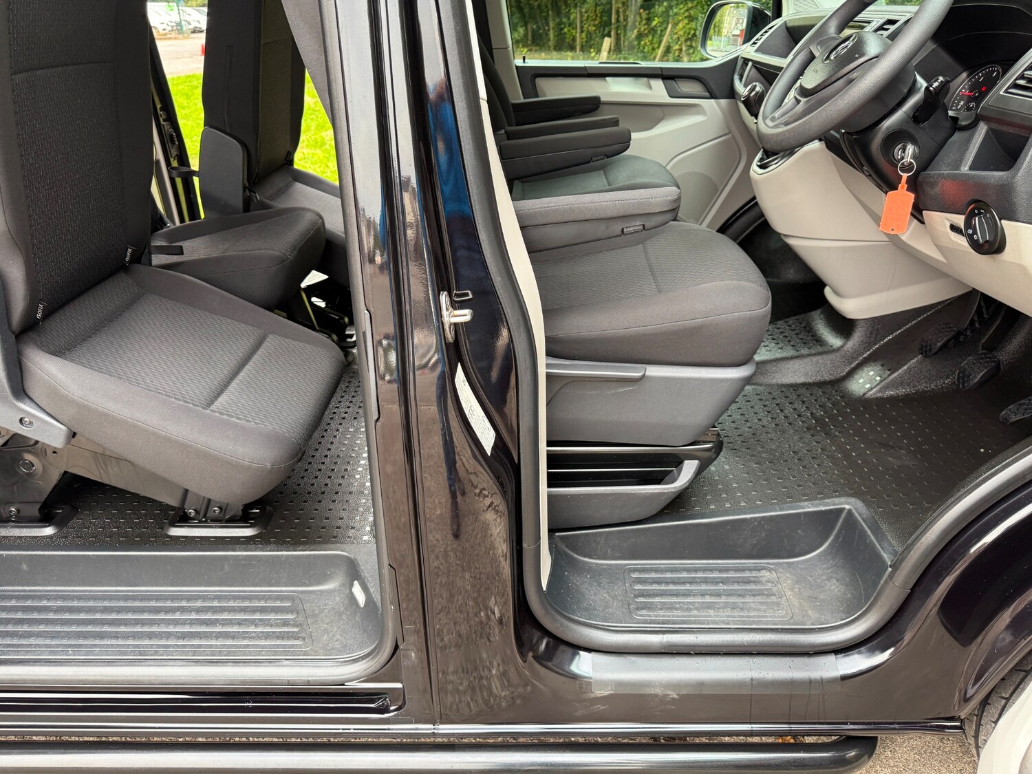 Used Volkswagen Transporter 2019 for sale - 76212240: Photo 22