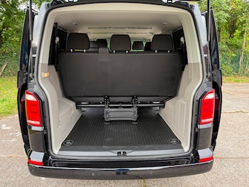 Used Volkswagen Transporter 2019 for sale - 76212240: Photo