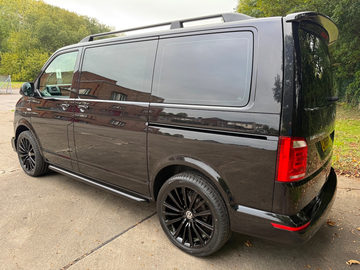 Used Volkswagen Transporter 2019 for sale - 76212240: Photo 5