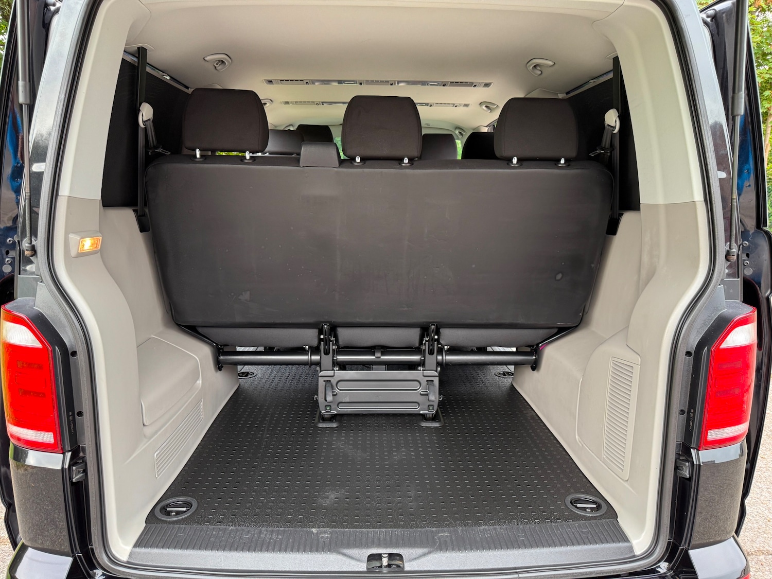 Used Volkswagen Transporter 2019 for sale - 76212240: Photo 9