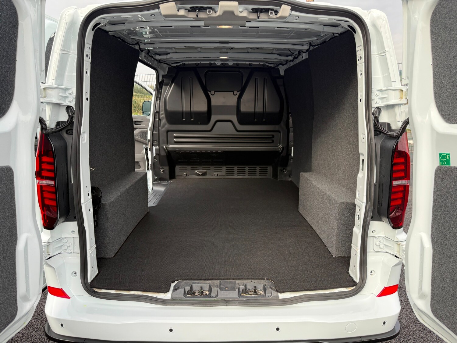 Used Volkswagen Transporter 2025 for sale - 77760798: Photo 3