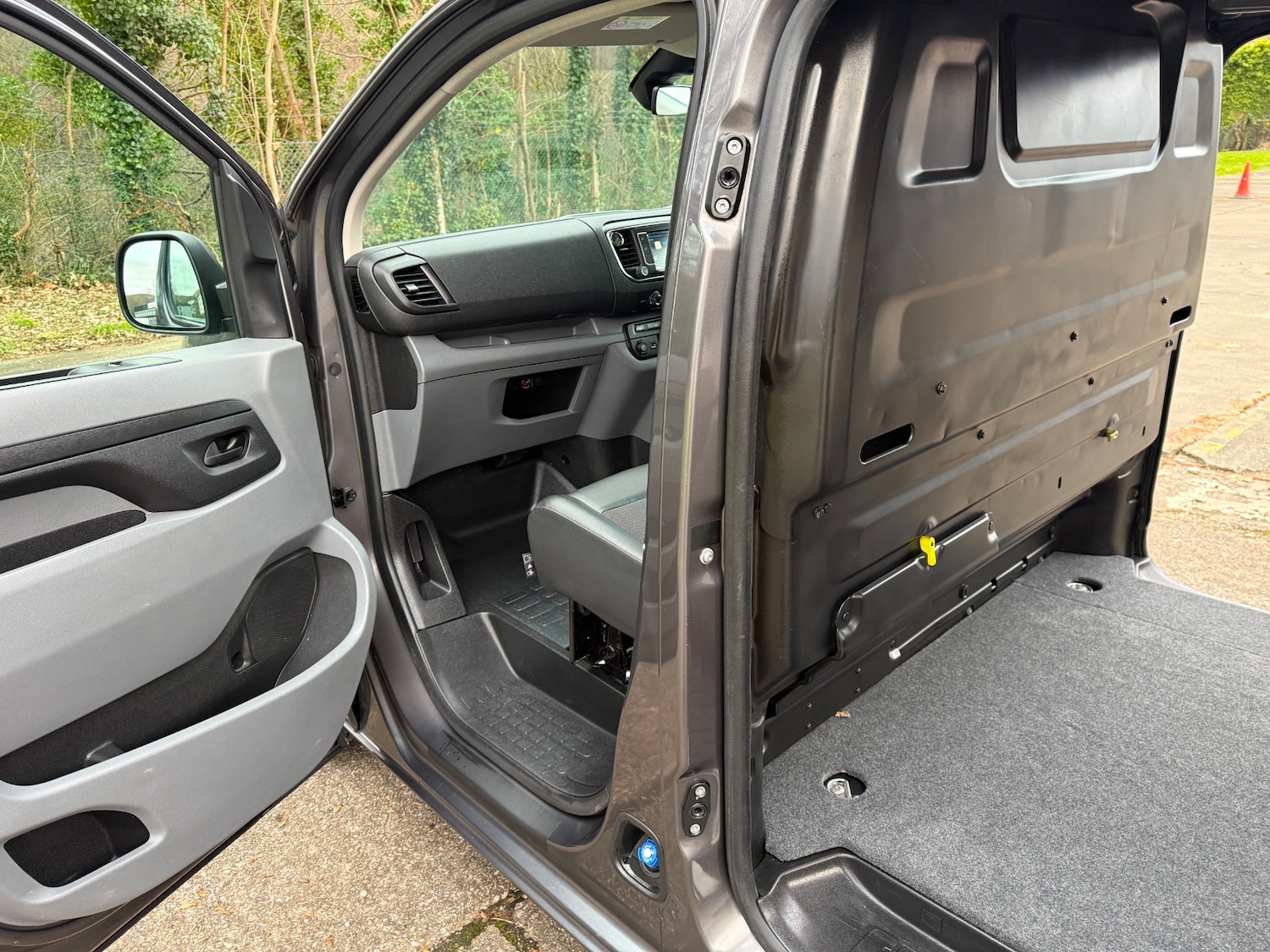 Used Peugeot Expert 2019 for sale - 77118876: Photo 15