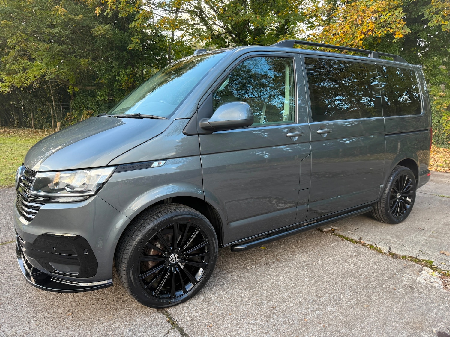 Used Volkswagen Transporter Shuttle 2021 for sale - 76397260: Photo 1