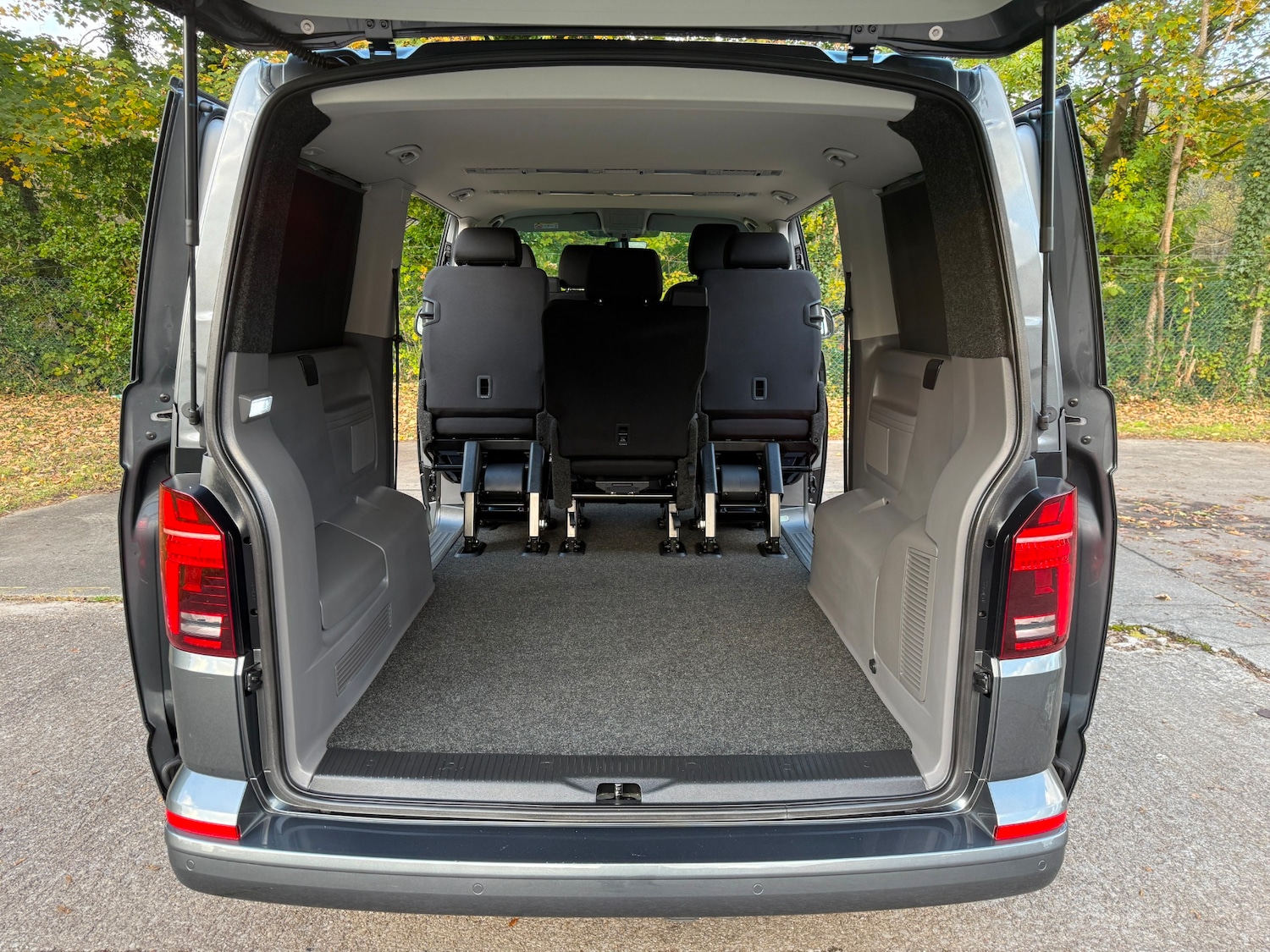 Used Volkswagen Transporter Shuttle 2021 for sale - 76397260: Photo 12