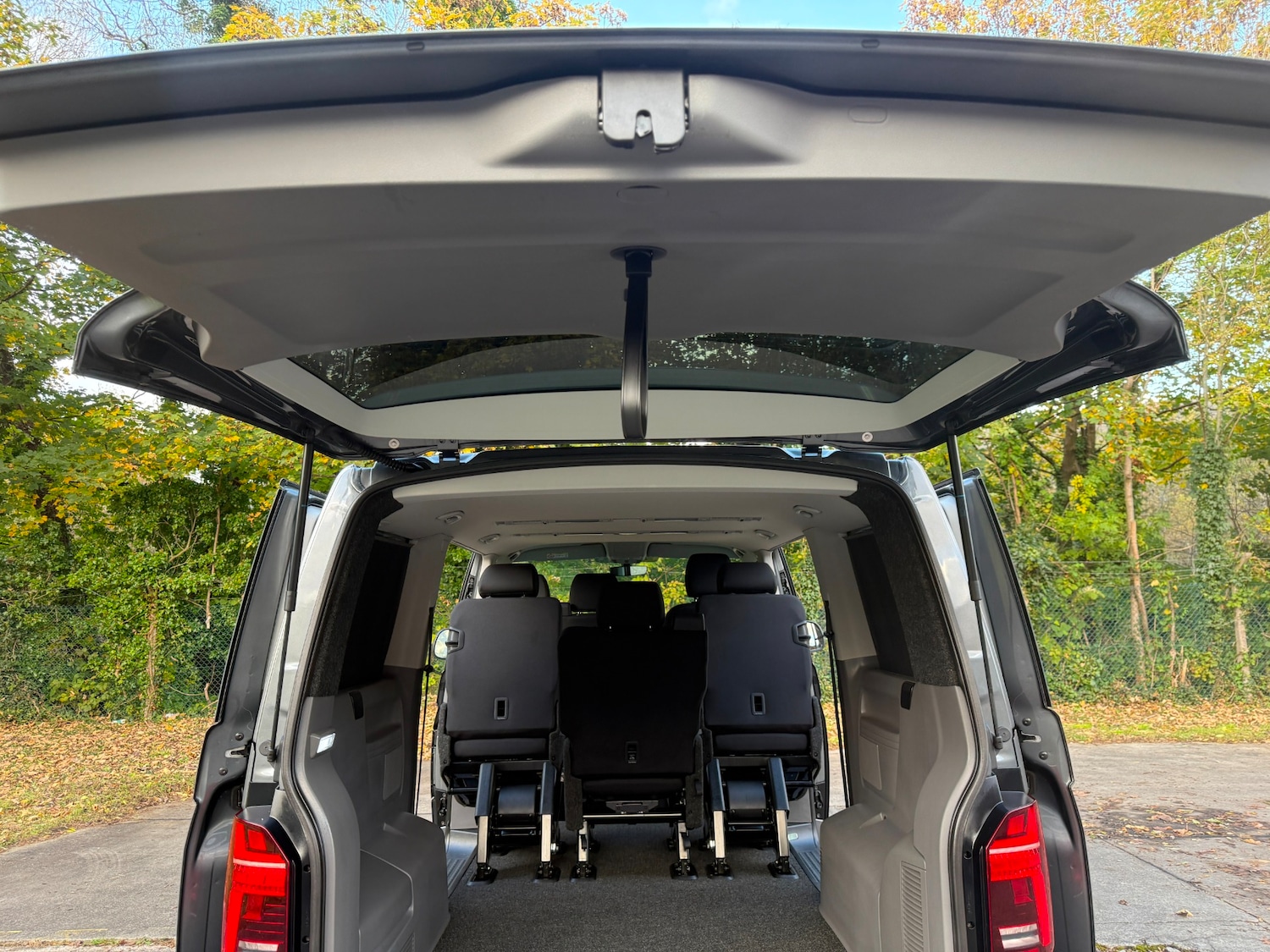 Used Volkswagen Transporter Shuttle 2021 for sale - 76397260: Photo 15