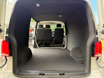 Used Volkswagen Transporter 2020 for sale - 75499876: Photo