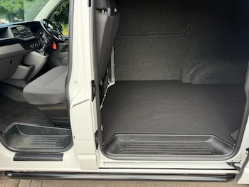 Used Volkswagen Transporter 2020 for sale - 75499876: Photo