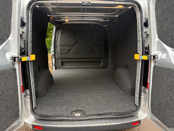 Used Ford Transit Custom 2016 for sale - 76207385: Photo 4