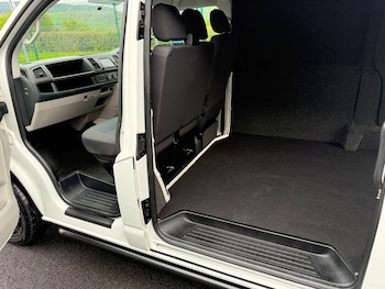 Used Volkswagen Transporter 2019 for sale - 78460336: Photo