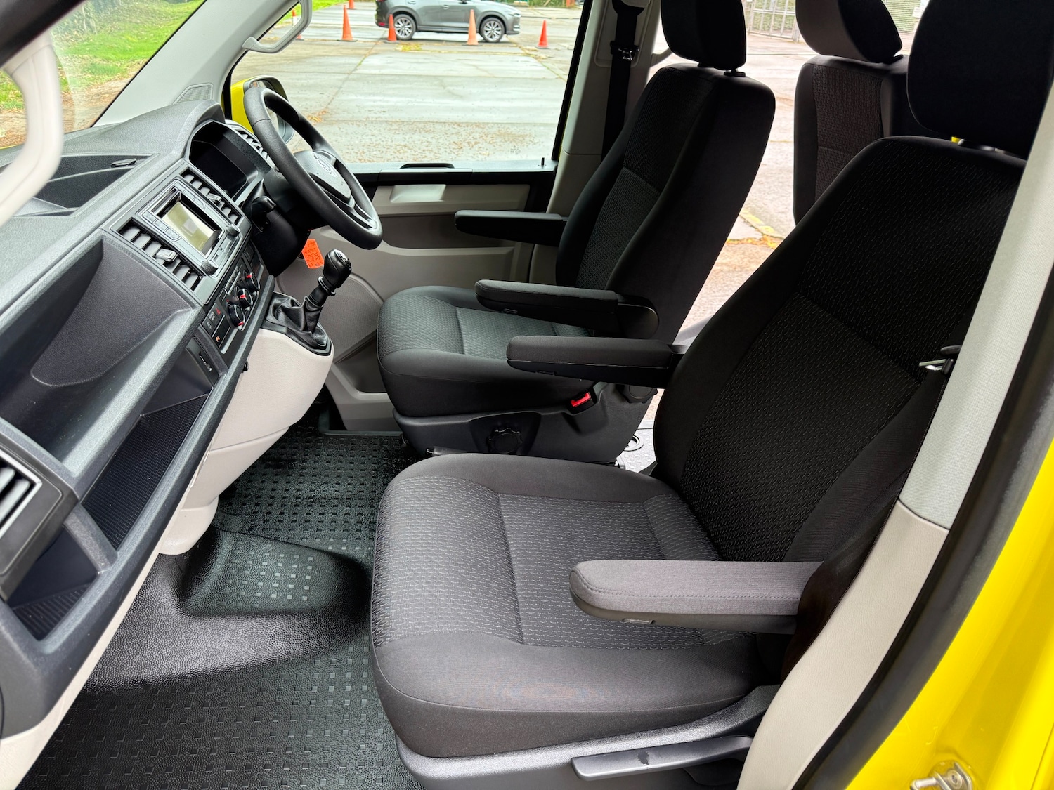 Used Volkswagen Transporter 2019 for sale - 76187377: Photo 10