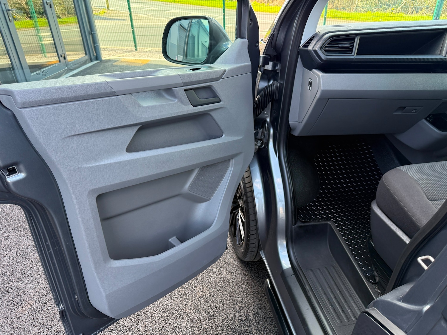 Used Volkswagen Transporter for sale - 78112725: Photo 15