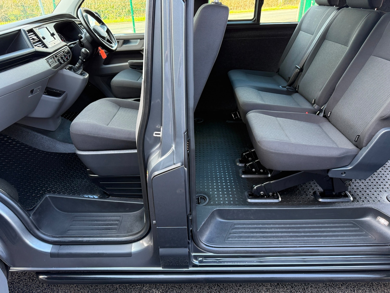 Used Volkswagen Transporter for sale - 78112725: Photo 4