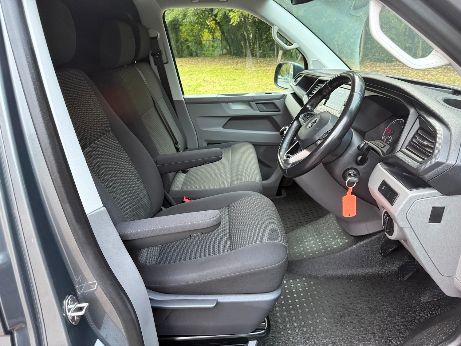 Used Volkswagen Transporter 2020 for sale - 76392412: Photo 15