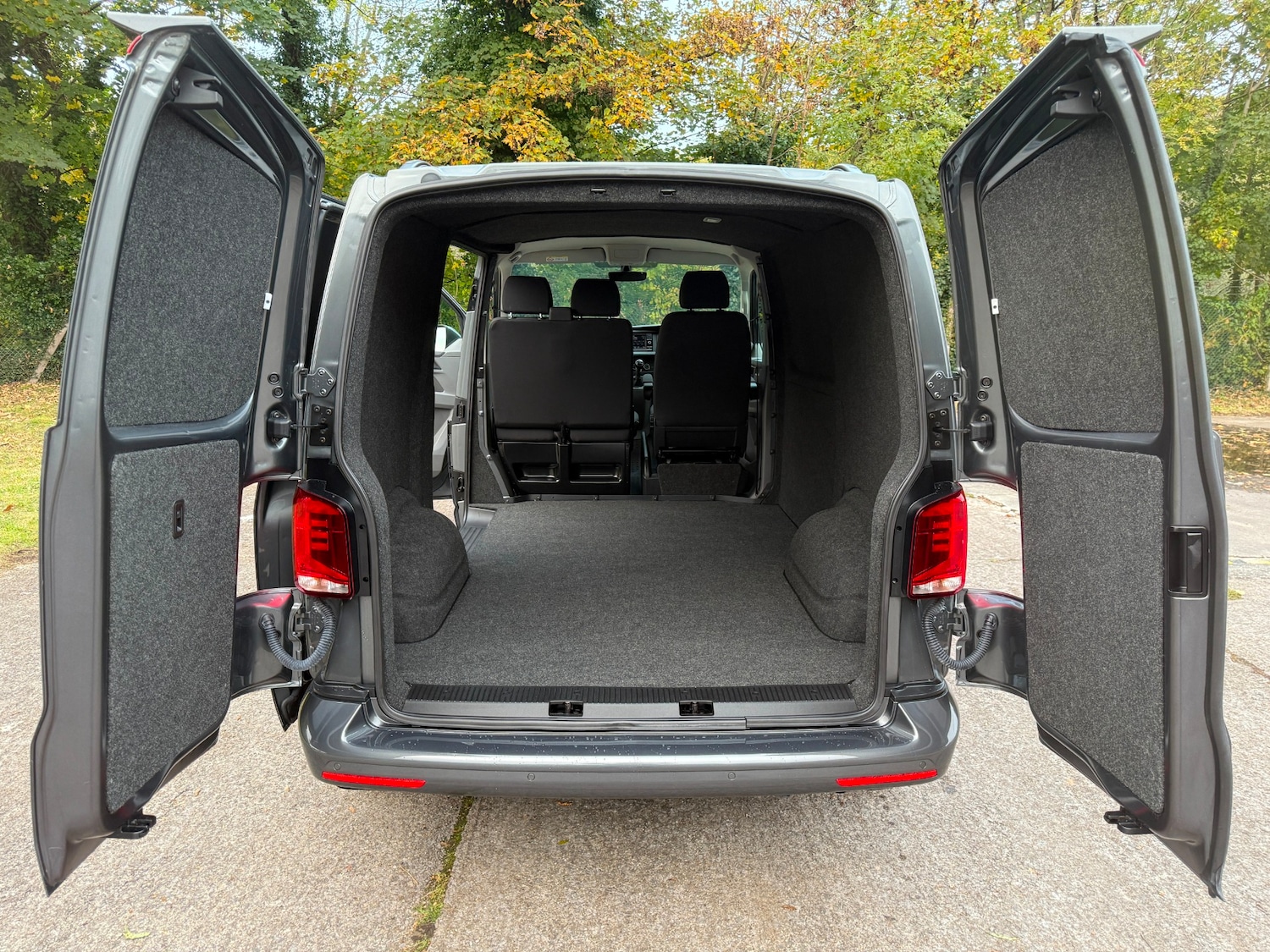 Used Volkswagen Transporter 2020 for sale - 76392412: Photo 9