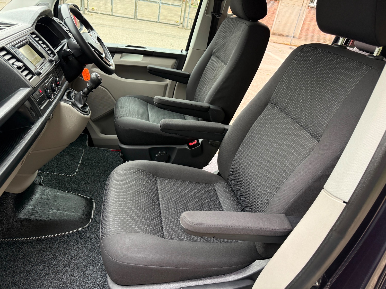 Used Volkswagen Transporter 2018 for sale - 76237481: Photo 19